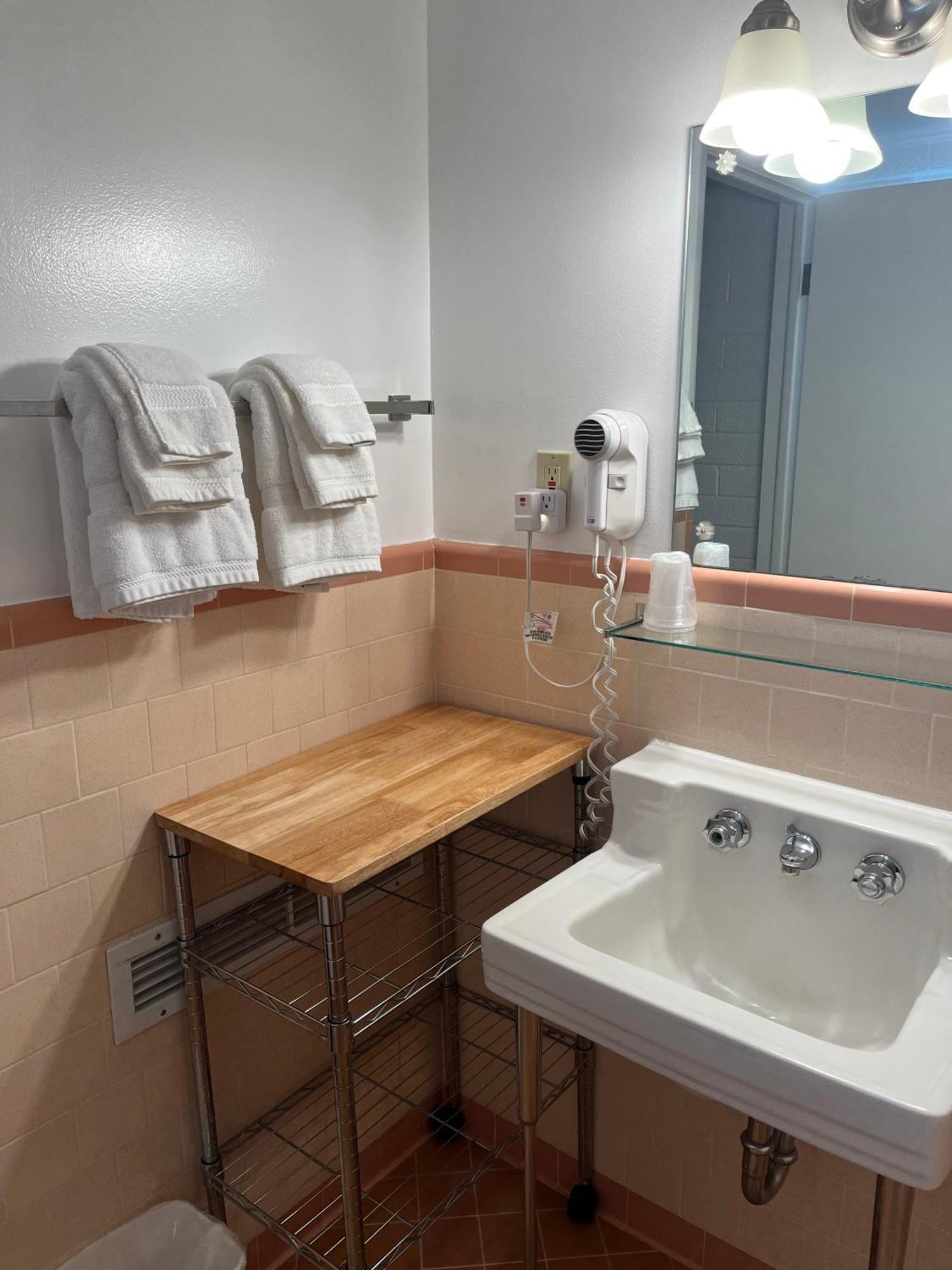 Delano Motel & Rv Park Beaver Exterior foto